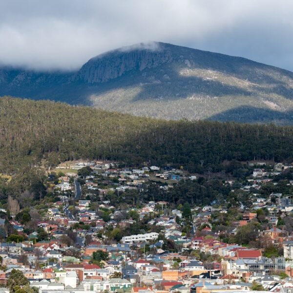 Luxury Eco-Lodges in Tasmania