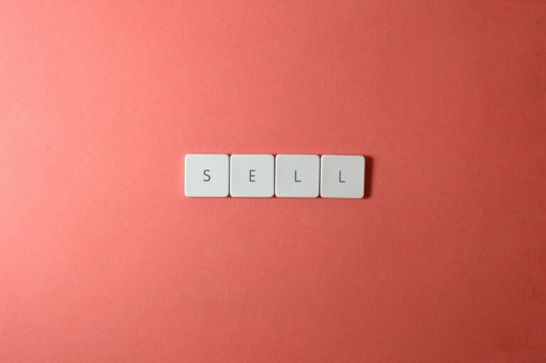 Creative Market vs Etsy vs Envato Market