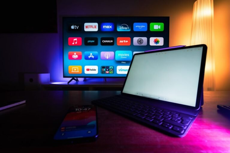 HelpCrunch vs Chaport vs JivoChat: Which Is the Best Multi-Channel Support Platform